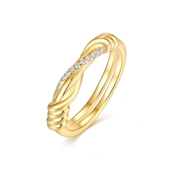 gold-plated-twisted-ring-moissanite-rope-design